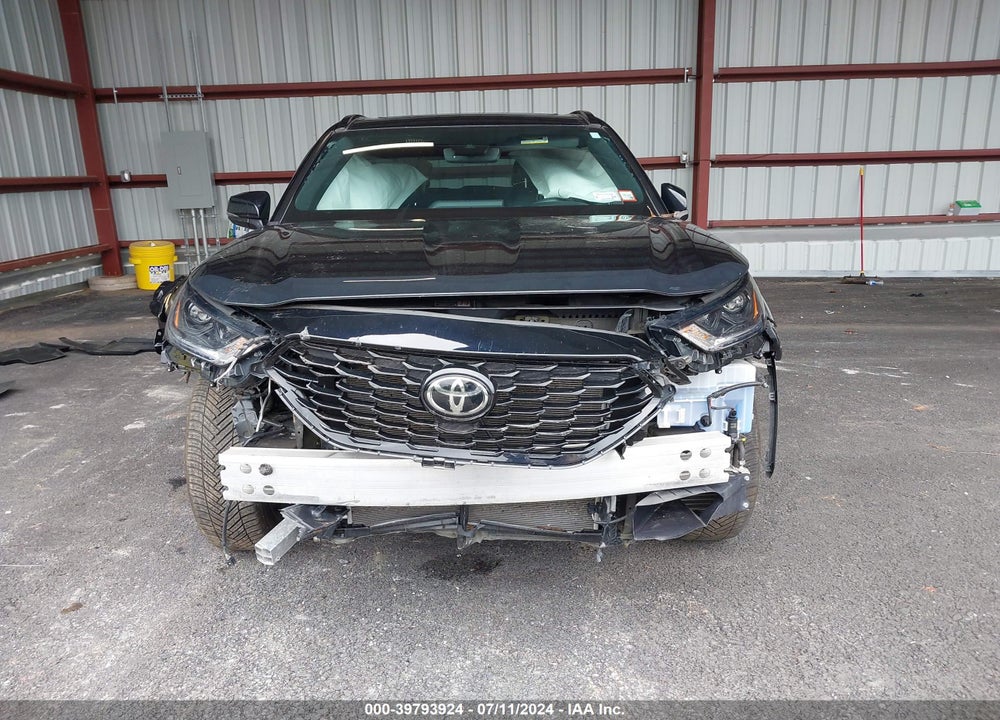 2022 TOYOTA HIGHLANDER XSE VIN: 5TDLZRBH0NS239756