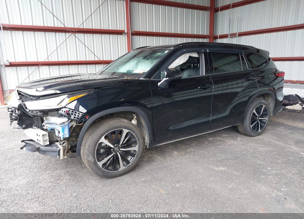 2022 TOYOTA HIGHLANDER XSE VIN: 5TDLZRBH0NS239756
