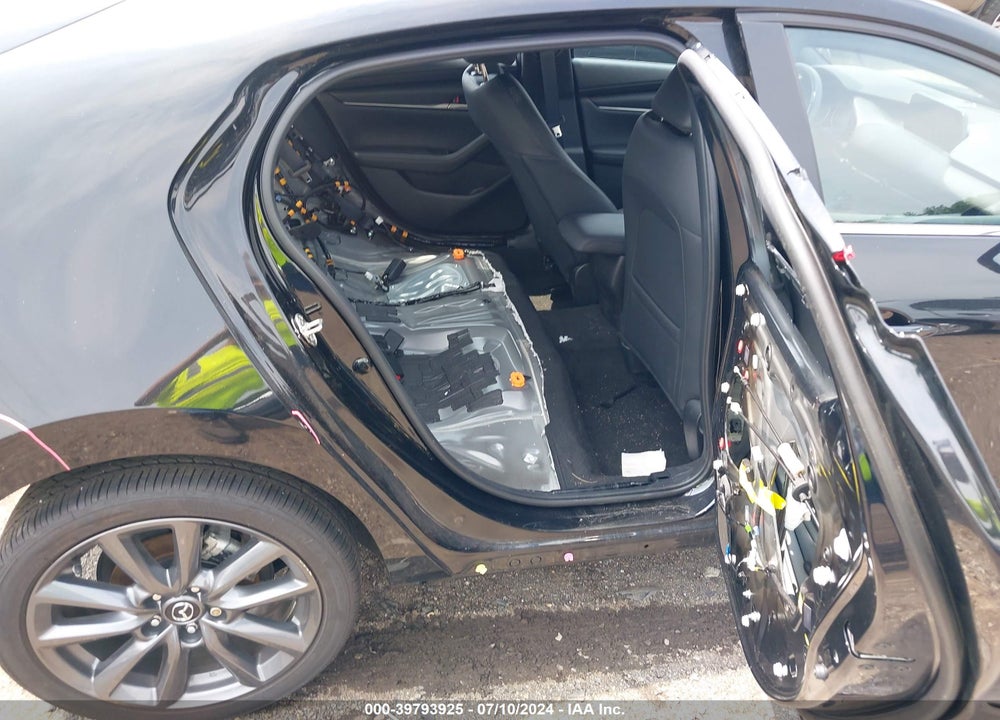 2023 MAZDA 3 2.5 S SELECT VIN: JM1BPAKM1P1617082