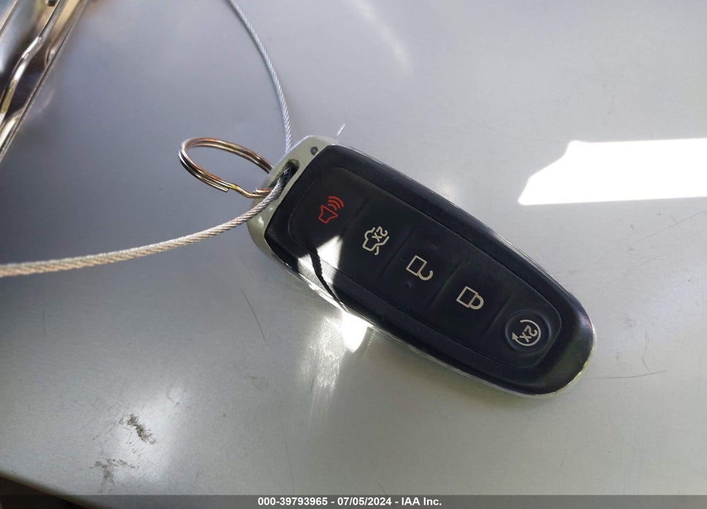 2015 FORD ESCAPE TITANIUM VIN: 1FMCU9J9XFUB76120