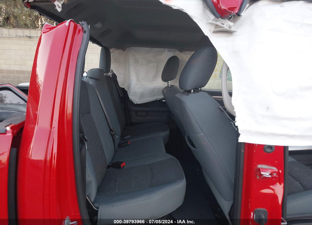 2019 RAM 1500 CLASSIC WARLOCK QUAD CAB 4X4 6'4 BOX VIN: 1C6RR7GG0KS616899