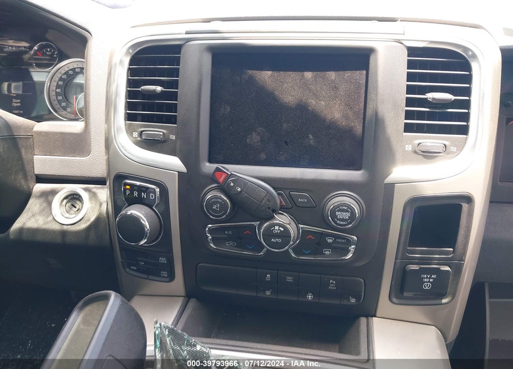 2019 RAM 1500 CLASSIC WARLOCK QUAD CAB 4X4 6'4 BOX VIN: 1C6RR7GG0KS616899
