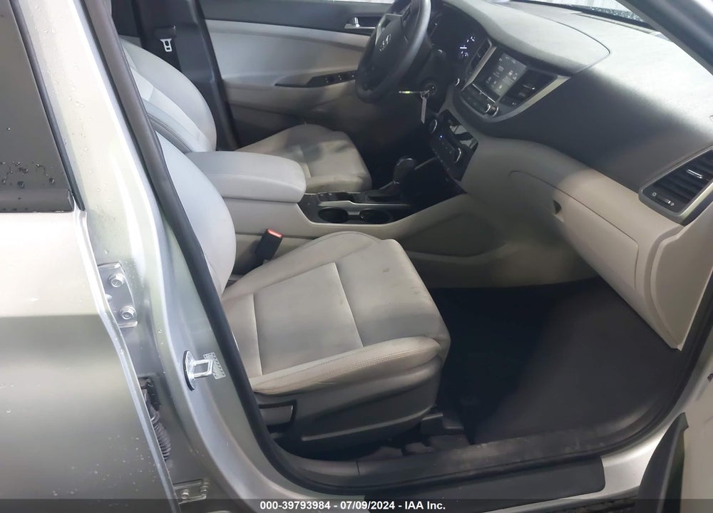 2018 HYUNDAI TUCSON SEL VIN: KM8J33A42JU754375