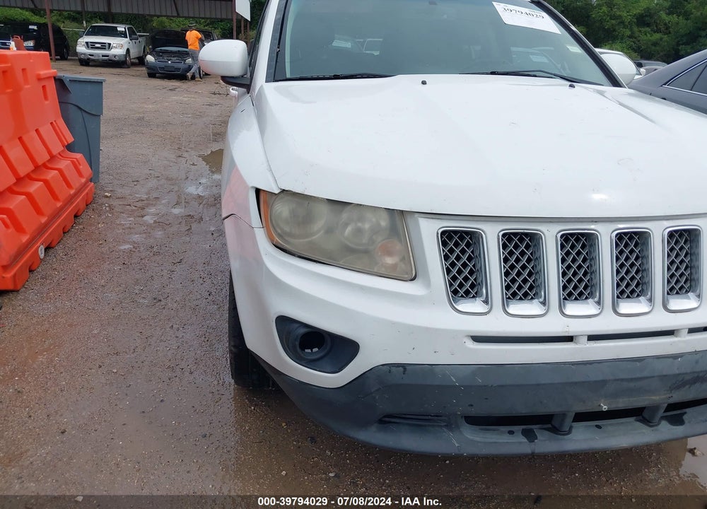 2014 JEEP COMPASS LATITUDE VIN: 1C4NJCEA7ED542041