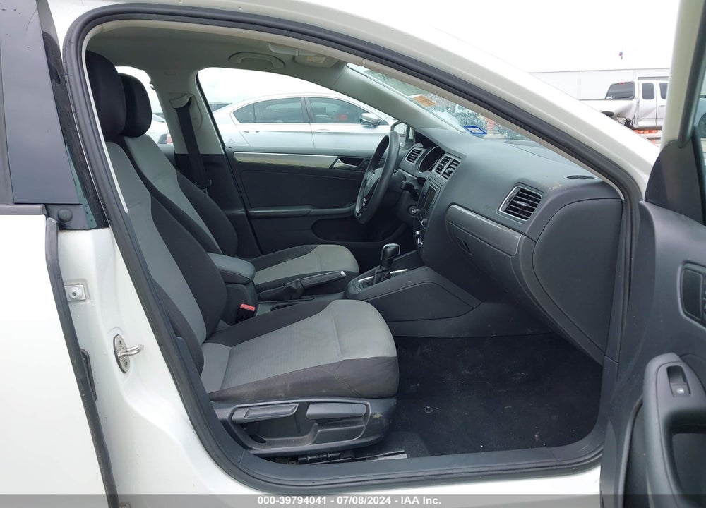 2018 VOLKSWAGEN JETTA 1.4T S VIN: 3VW2B7AJ4JM210910
