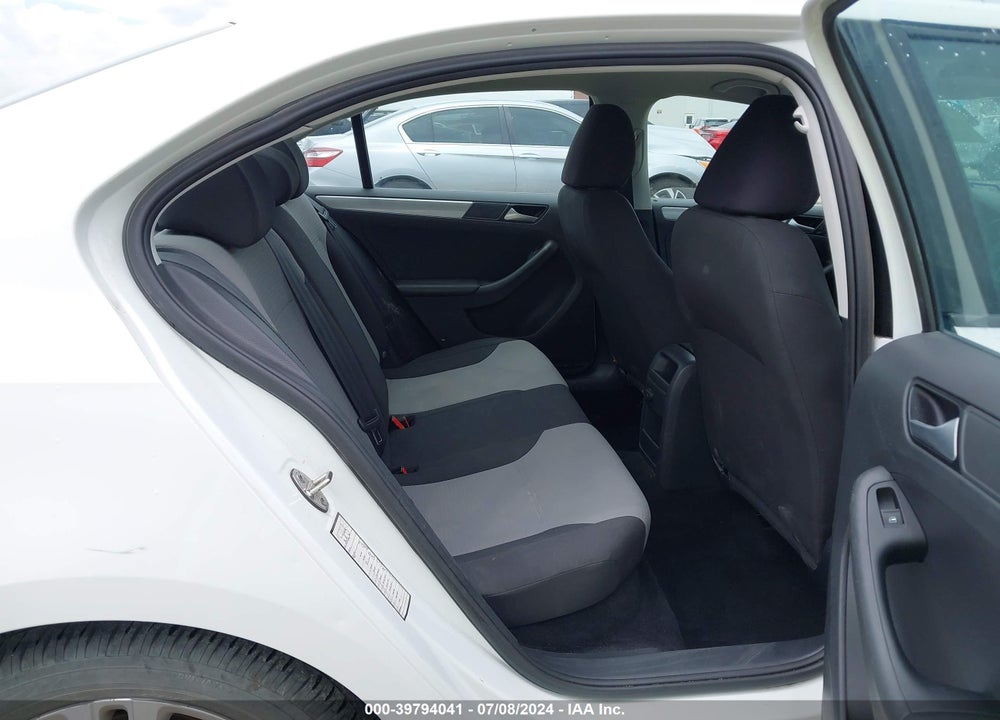 2018 VOLKSWAGEN JETTA 1.4T S VIN: 3VW2B7AJ4JM210910