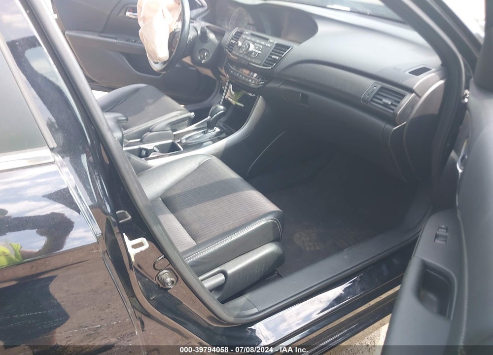 2016 HONDA ACCORD SPORT VIN: 1HGCR2F52GA024002