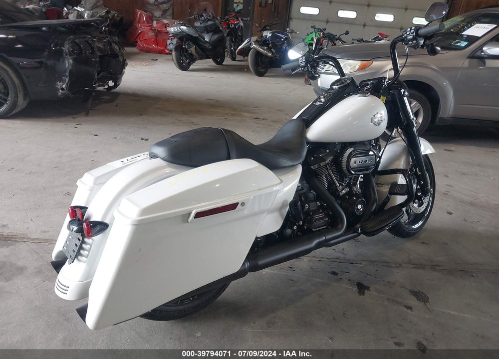 2024 HARLEY-DAVIDSON FLHRXS VIN: 1HD1KVP17RB604901
