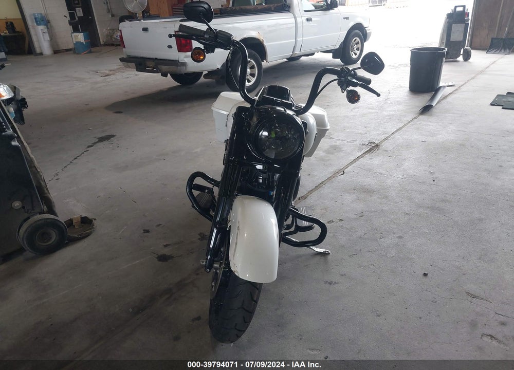 2024 HARLEY-DAVIDSON FLHRXS VIN: 1HD1KVP17RB604901