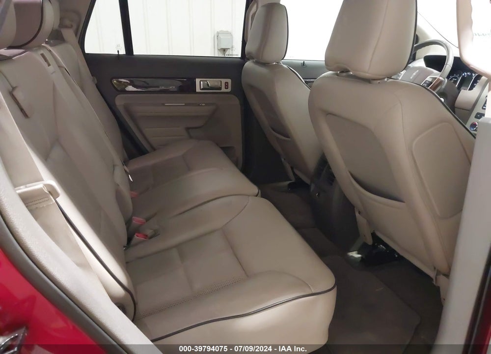 2010 LINCOLN MKX VIN: 2LMDJ8JC1ABJ30214