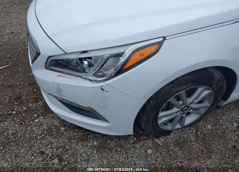 2015 HYUNDAI SONATA SE VIN: 5NPE24AF5FH188424