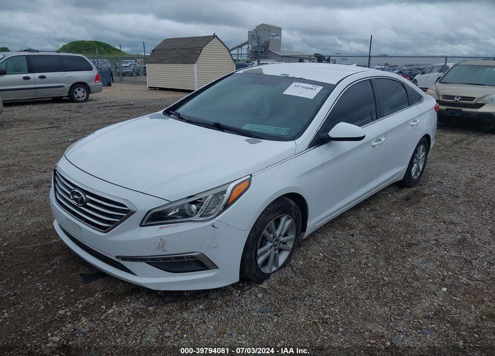 2015 HYUNDAI SONATA SE VIN: 5NPE24AF5FH188424