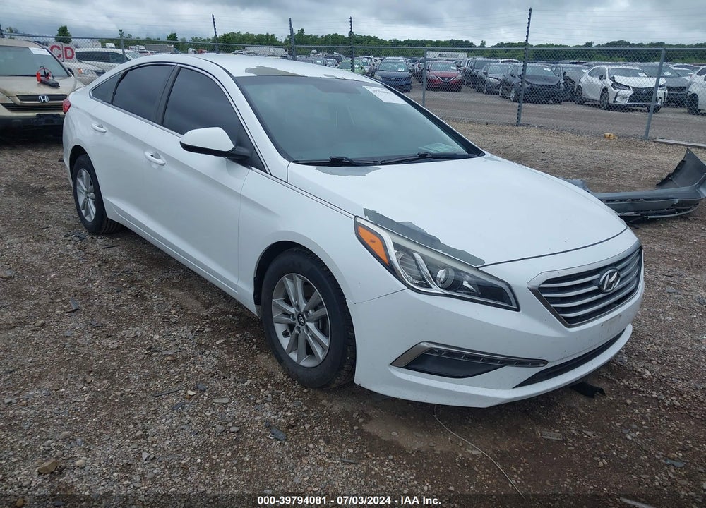 2015 HYUNDAI SONATA SE VIN: 5NPE24AF5FH188424