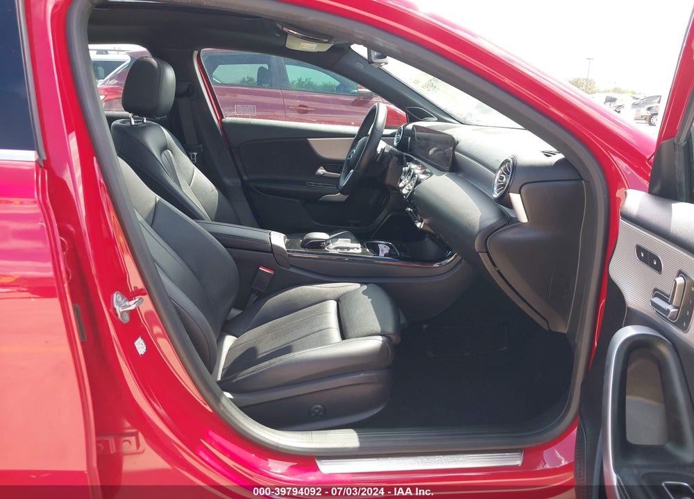 2020 MERCEDES-BENZ A 220 VIN: WDD3G4EB8LW037461
