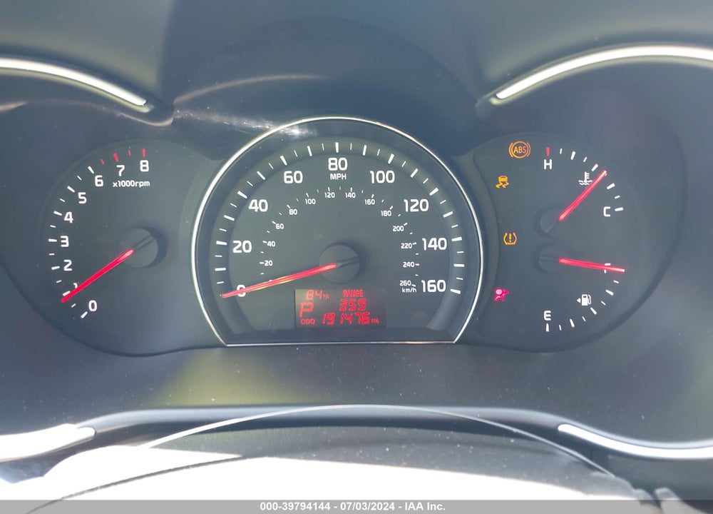 2015 KIA SORENTO LX VIN: 5XYKT4A68FG564119