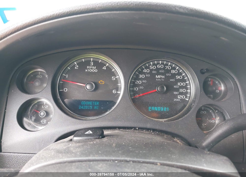 2007 CHEVROLET SUBURBAN 1500 LT VIN: 3GNFC16057G285130
