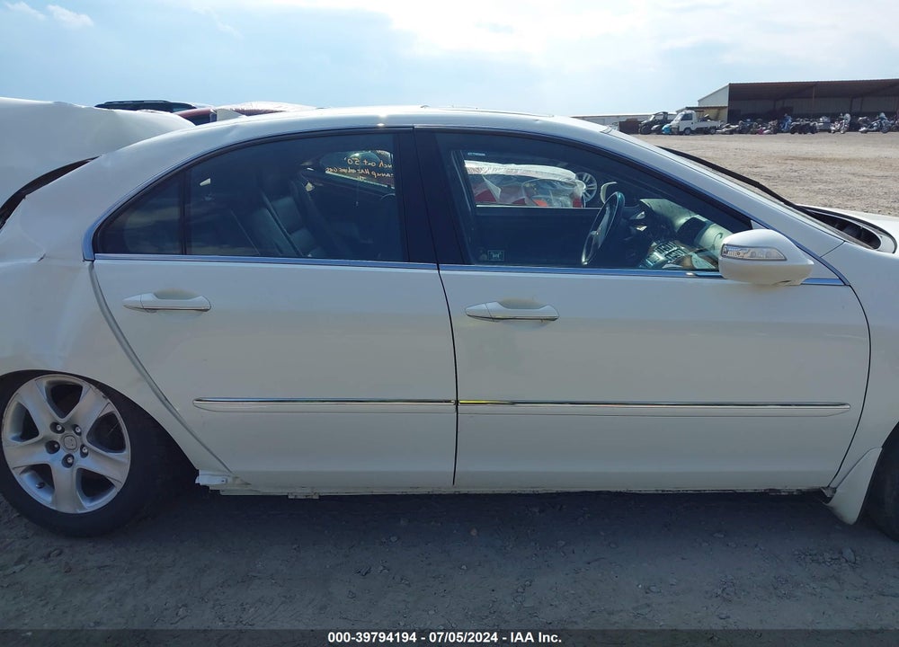 2005 ACURA RL 3.5 VIN: JH4KB16515C007846