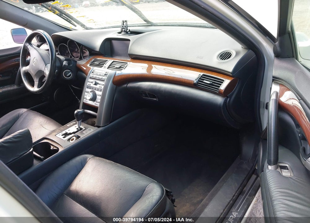 2005 ACURA RL 3.5 VIN: JH4KB16515C007846
