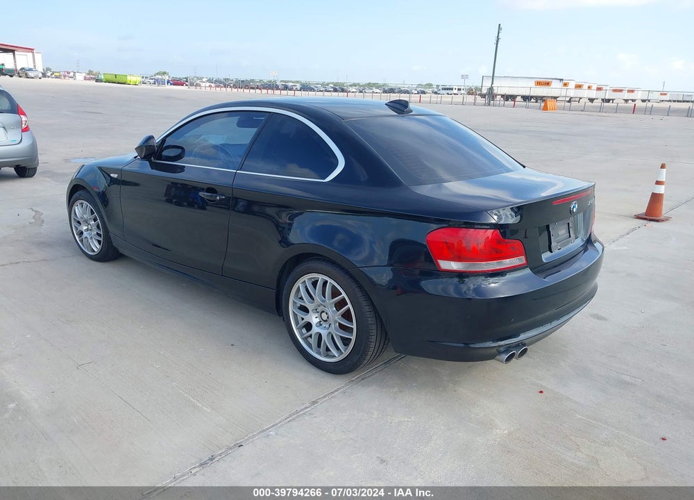 2013 BMW 128I VIN: WBAUP7C50DVP24127