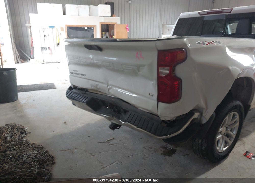 2021 CHEVROLET SILVERADO 1500 4WD STANDARD BED LT VIN: 1GCUYDED2MZ218181
