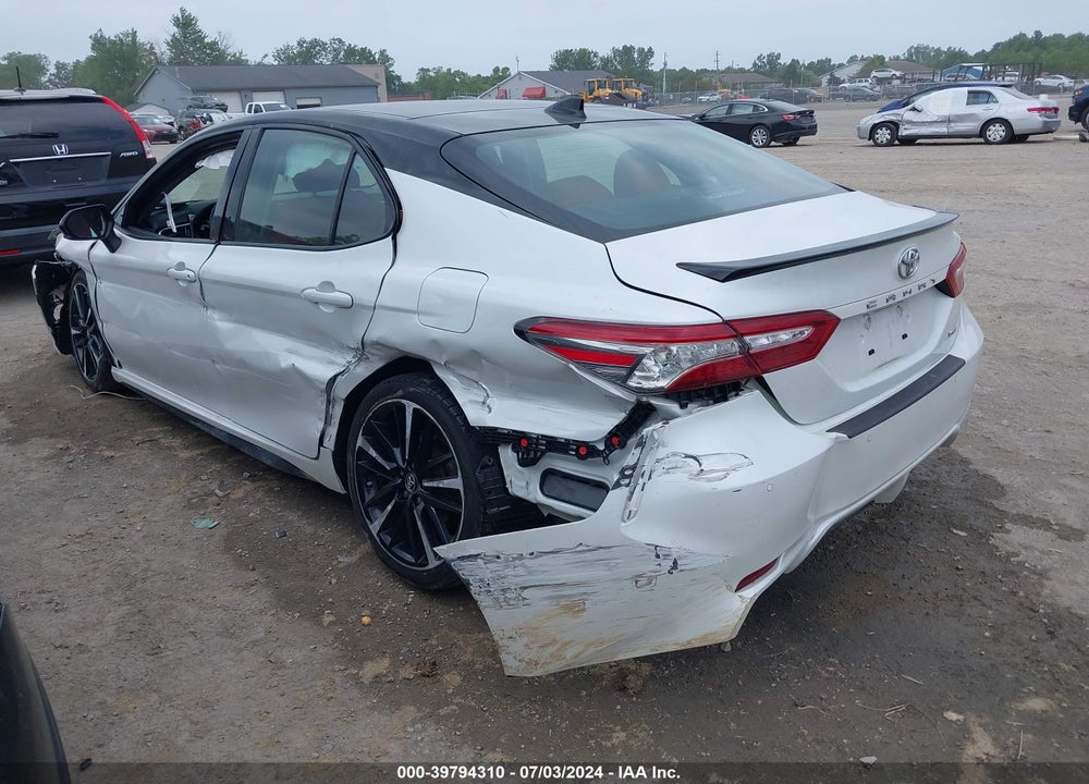 2018 TOYOTA CAMRY XSE V6 VIN: 4T1BZ1HK7JU008175