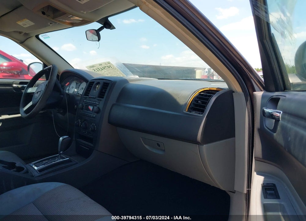 2005 CHRYSLER 300 VIN: 2C3JA43R85H539699