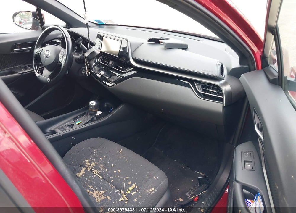 2018 TOYOTA C-HR XLE VIN: NMTKHMBX2JR012098