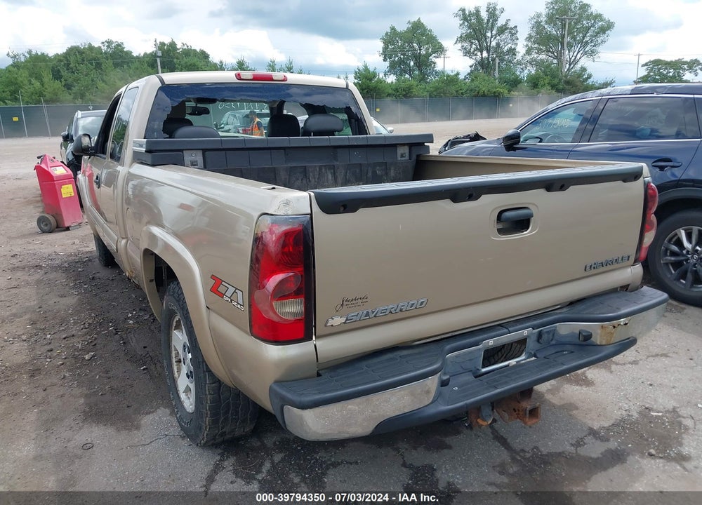 2005 CHEVROLET SILVERADO 1500 LT VIN: 1GCEK19T95E194346