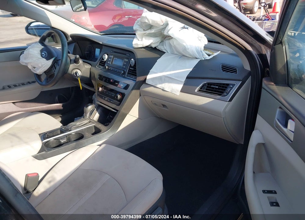 2017 HYUNDAI SONATA VIN: 5NPE24AF0HH447713