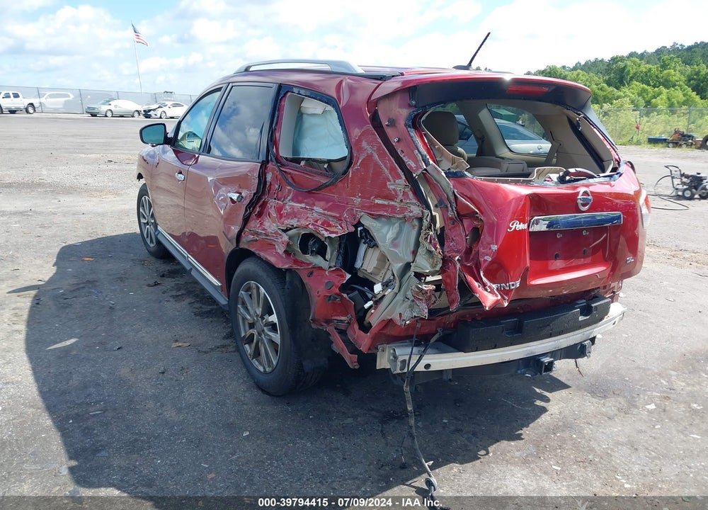 2015 NISSAN PATHFINDER SL VIN: 5N1AR2MN5FC650506