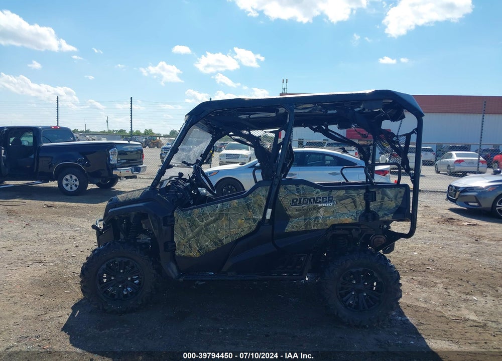 2019 HONDA SXS1000 M5 VIN: 1HFVE0467K4300058