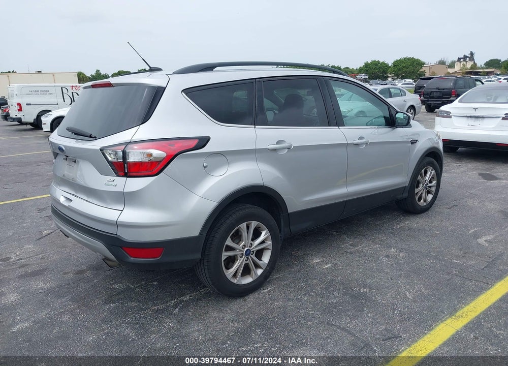 2018 FORD ESCAPE VIN: 1FMCU0GD8JUC18414