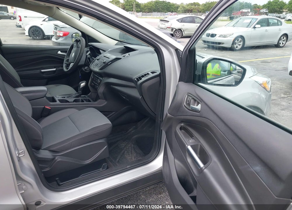 2018 FORD ESCAPE VIN: 1FMCU0GD8JUC18414