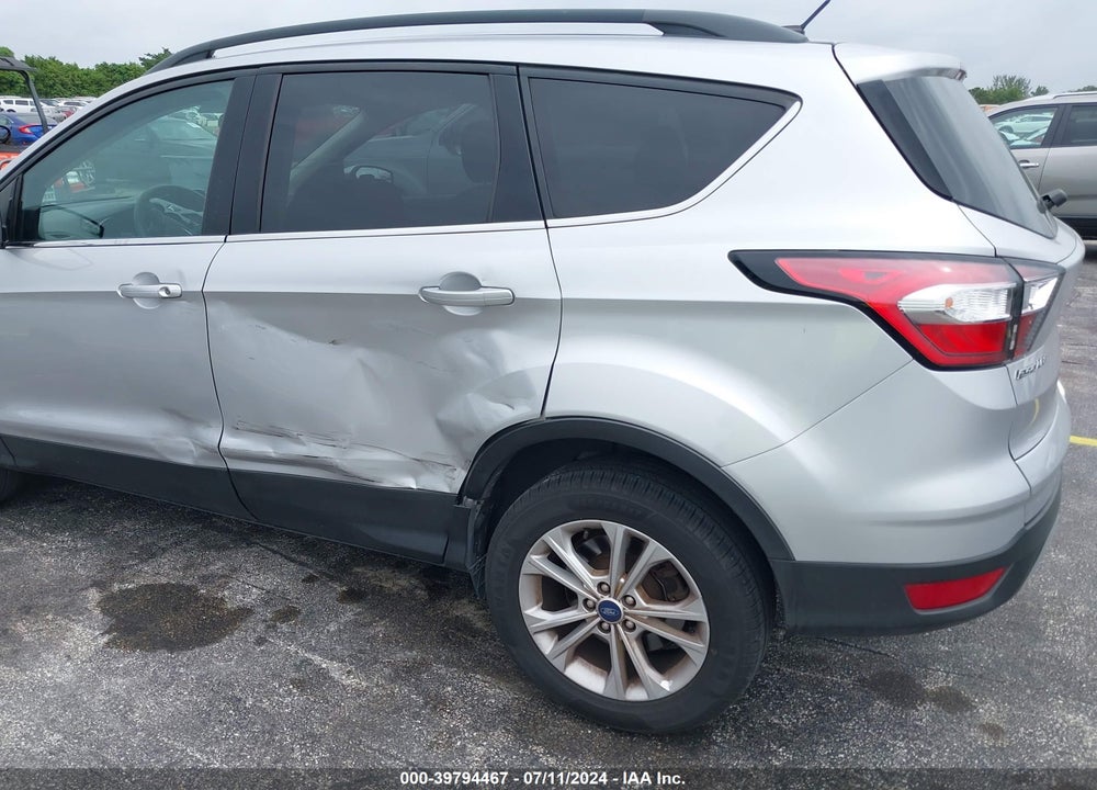 2018 FORD ESCAPE VIN: 1FMCU0GD8JUC18414
