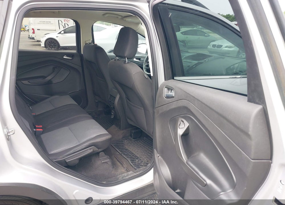 2018 FORD ESCAPE VIN: 1FMCU0GD8JUC18414