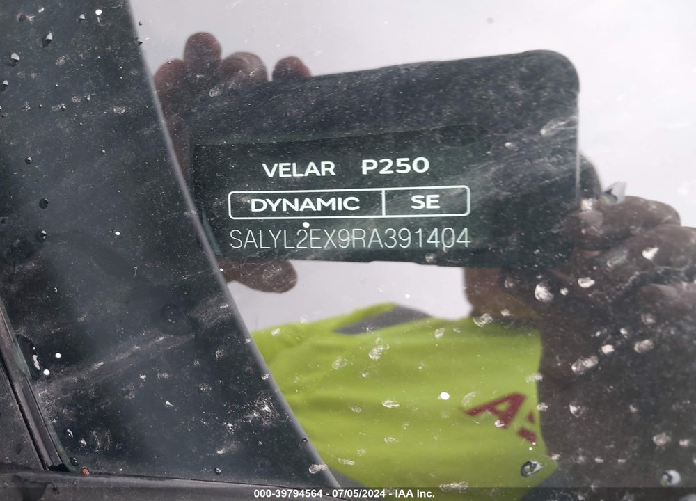 2024 LAND ROVER RANGE ROVER VELAR P250 DYNAMIC SE VIN: SALYL2EX9RA391404