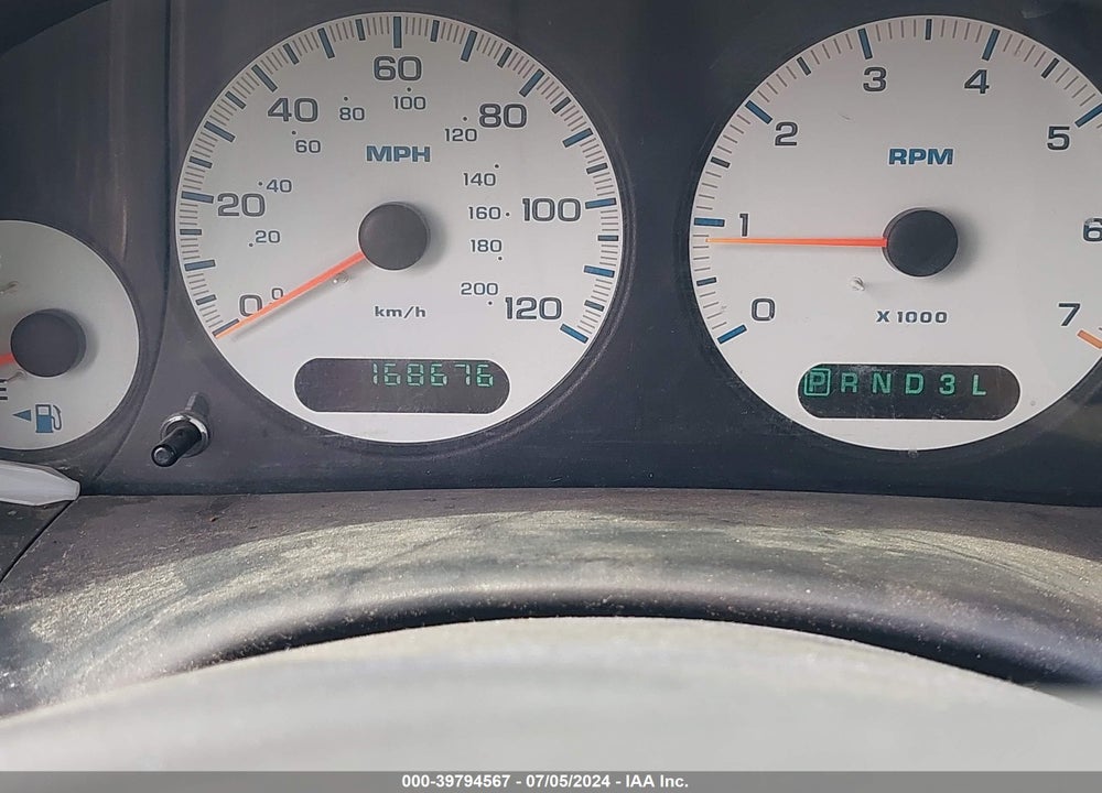 2002 DODGE GRAND CARAVAN SPORT VIN: 2B4GP44R32R521147