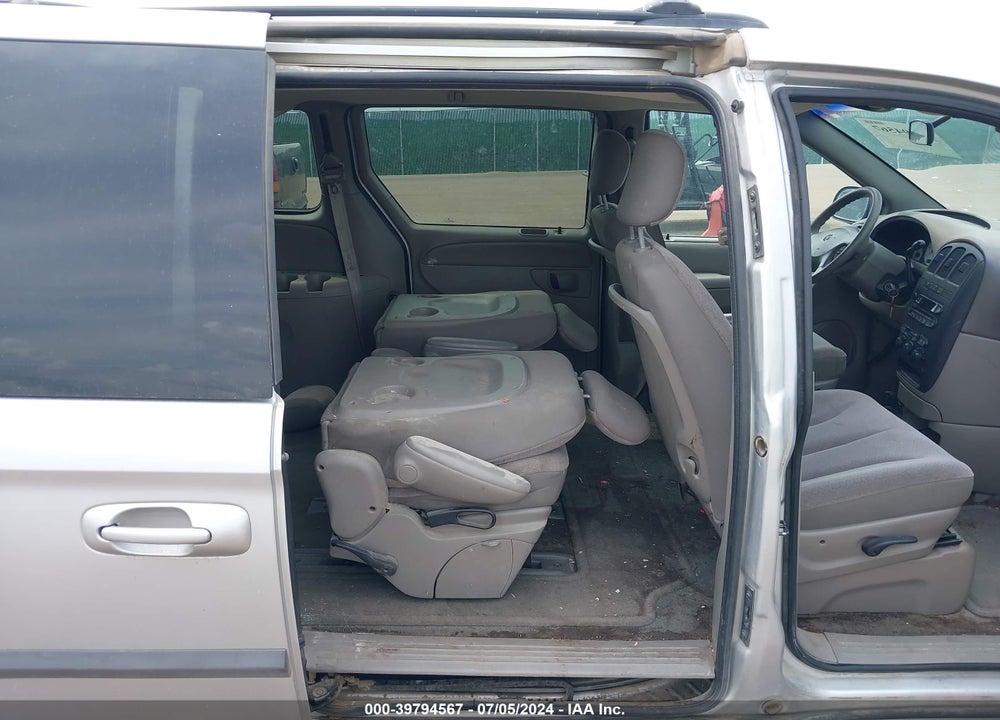 2002 DODGE GRAND CARAVAN SPORT VIN: 2B4GP44R32R521147