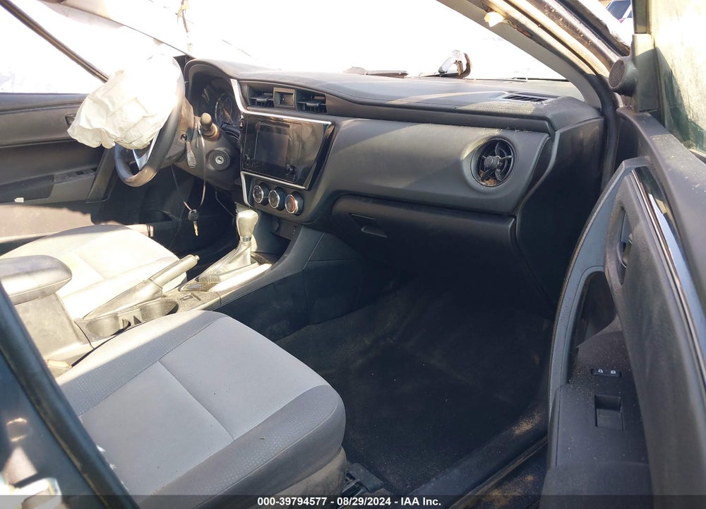 2019 TOYOTA COROLLA L VIN: 2T1BURHE9KC204046