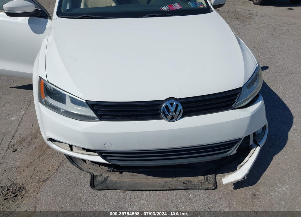 2012 VOLKSWAGEN JETTA 2.5L SE VIN: 3VWDP7AJ8CM370026