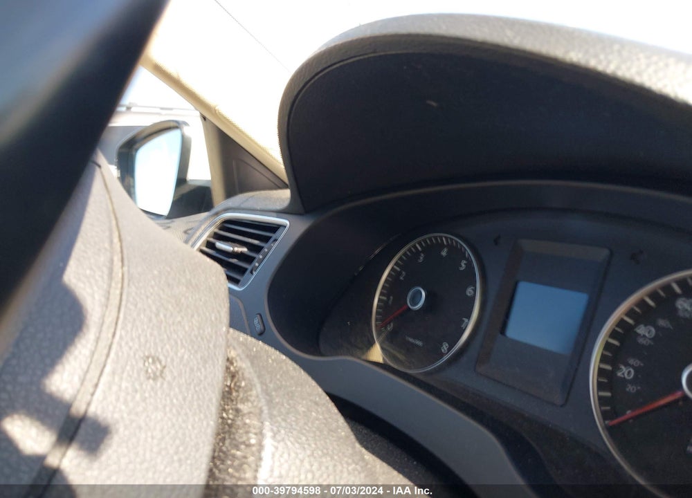 2012 VOLKSWAGEN JETTA 2.5L SE VIN: 3VWDP7AJ8CM370026