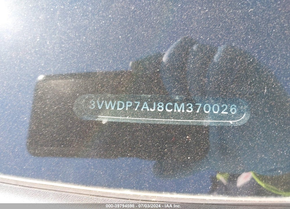 2012 VOLKSWAGEN JETTA 2.5L SE VIN: 3VWDP7AJ8CM370026