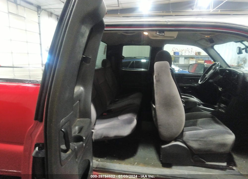 2004 GMC SIERRA 3500 SLE VIN: 1GTHK39204E398631