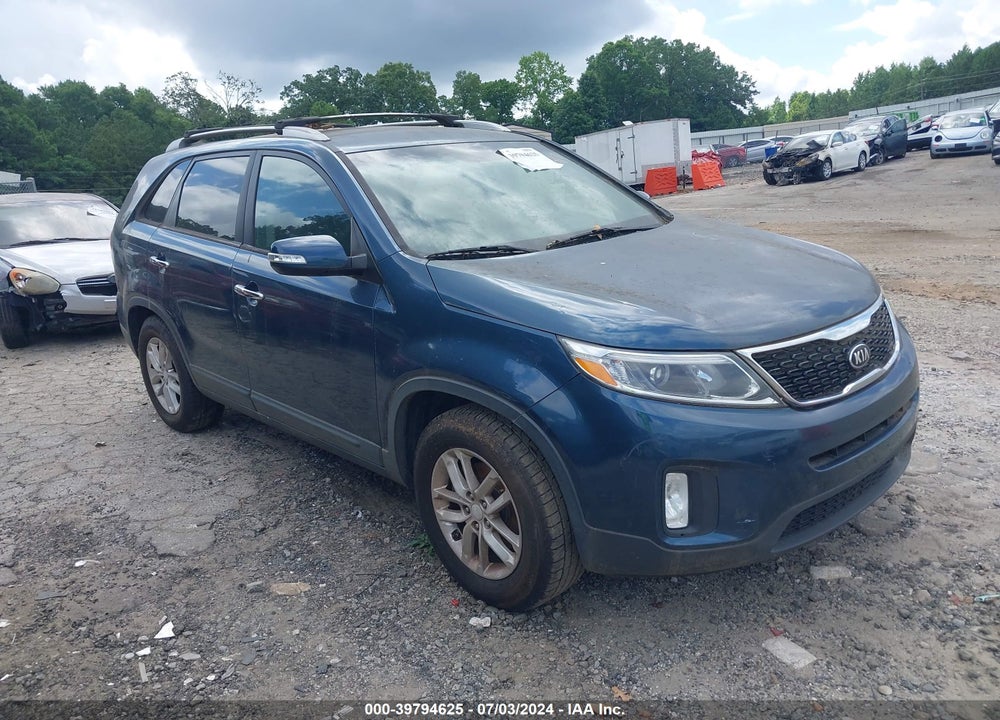 2014 KIA SORENTO LX VIN: 5XYKT4A67EG464026