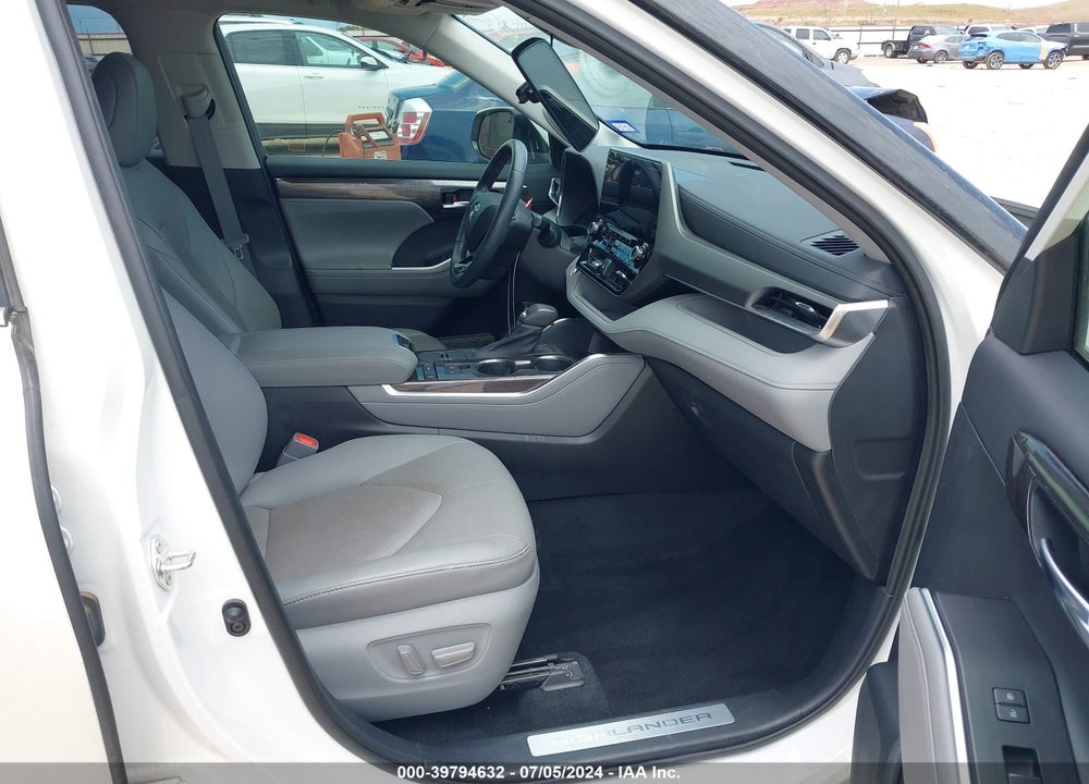 2020 TOYOTA HIGHLANDER LIMITED VIN: 5TDYZRAH3LS029186