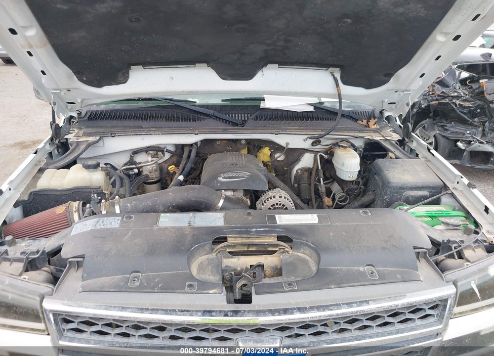 2005 CHEVROLET SILVERADO 2500HD WORK TRUCK VIN: 1GCHC23U45F968787