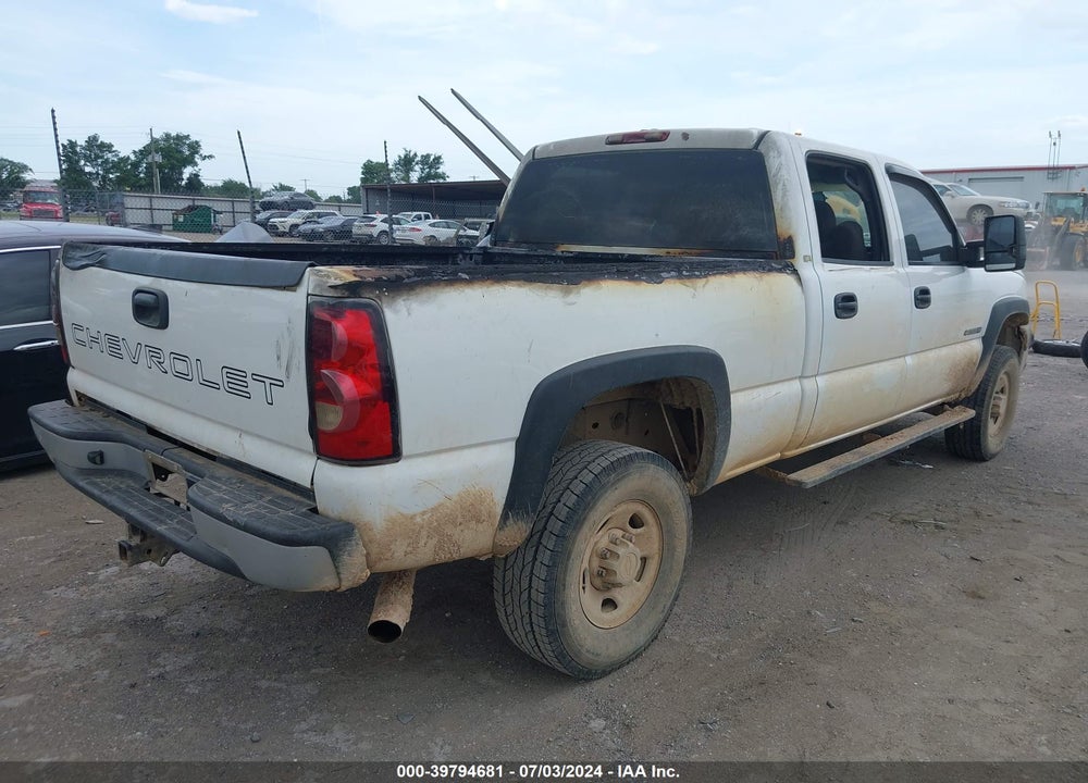 2005 CHEVROLET SILVERADO 2500HD WORK TRUCK VIN: 1GCHC23U45F968787