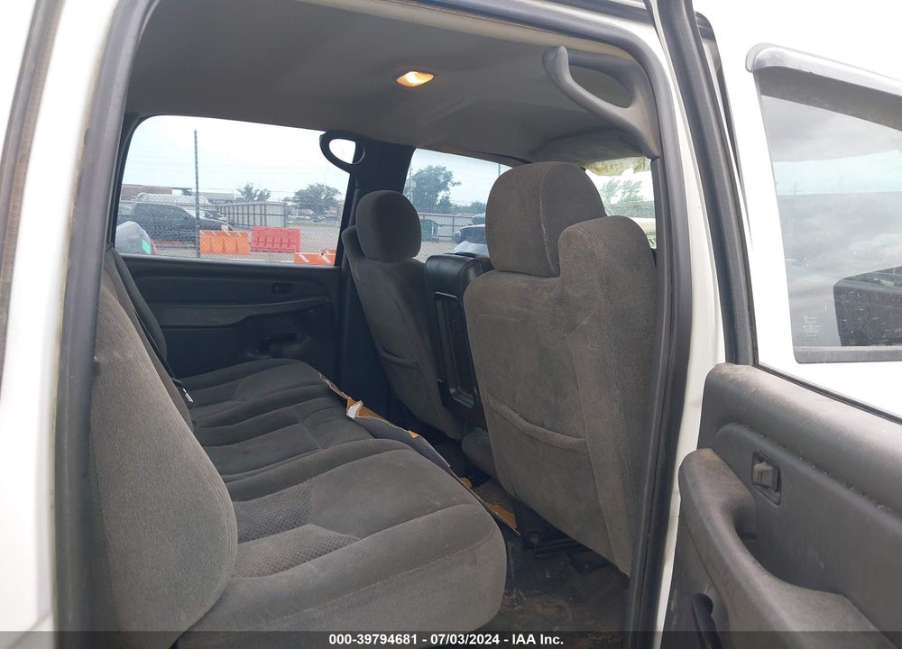 2005 CHEVROLET SILVERADO 2500HD WORK TRUCK VIN: 1GCHC23U45F968787