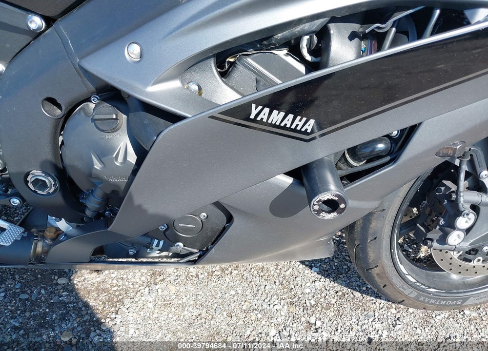 2016 YAMAHA YZFR6 VIN: JYARJ16E6GA036806