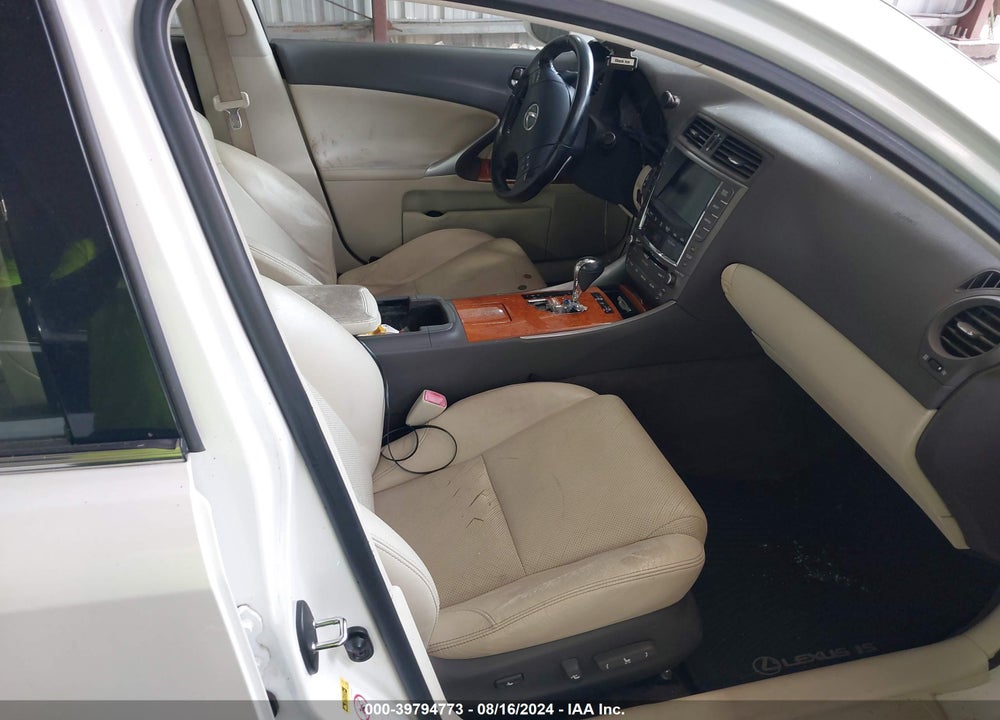 2009 LEXUS IS 250 VIN: JTHCK262695027648
